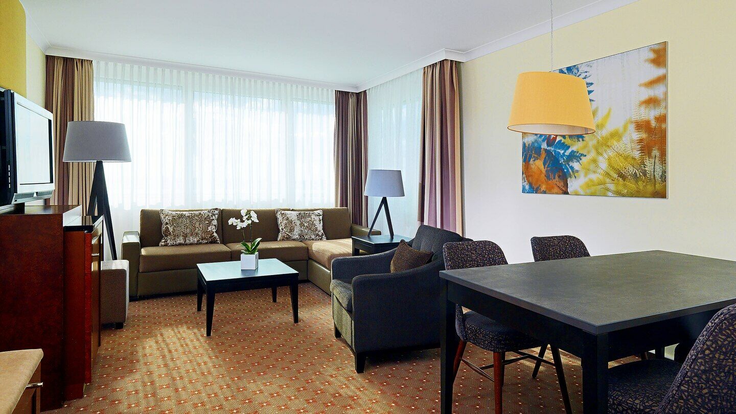 The Westin Grand Munich Hotel Room photo Living room